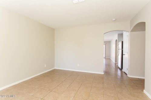 11215 Devonshire Ave, Phoenix AZ  85037-5346 exterior