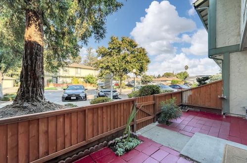 611 Balfour Dr, San Jose, CA 95111-1157