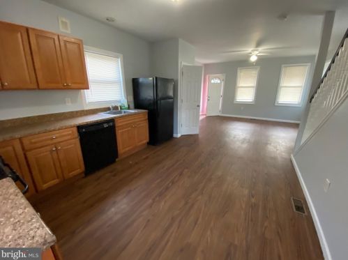 112 Laurel St, Beverly NJ  08010-1224 exterior