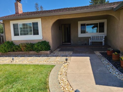 2480 Prunetree Ct, San Jose, CA 95121-1137