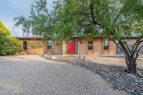 7550 Stella Rd, Tucson, AZ 85730-2406