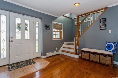 2942 Ewell Pl, North Wantagh, NY 11793-2806