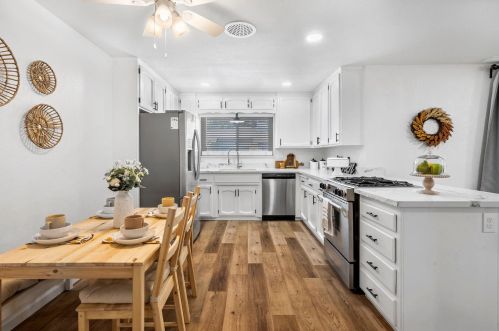 1211 Sonoma Ave, Modesto CA  95355-3920 exterior