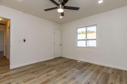 1745 Woodland Ave, Modesto CA  95358-1360 exterior