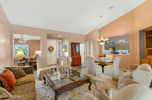 8101 Morning Light Way, Tucson, AZ 85743-5454