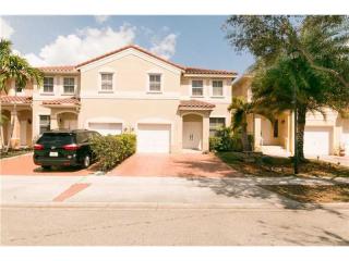 17055 34th St, Hollywood, FL 33027-4538