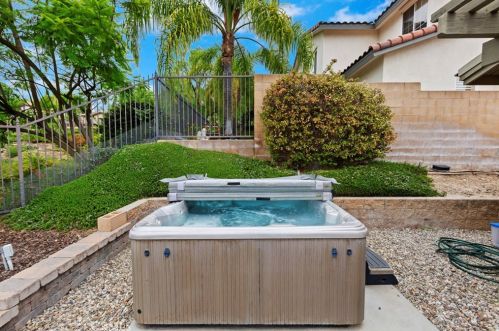 3745 Hollingsworth Rd, Altadena CA  91001-3857 exterior