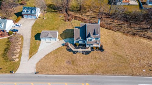 8583 Columbia Rd, Pataskala, OH 43062-8480