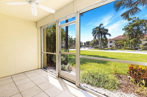1057 Forest Lakes Dr, Naples FL  34105-2284 exterior