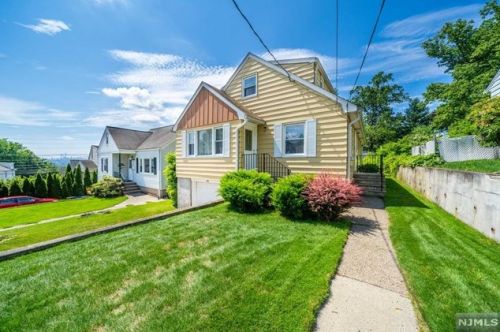490 North Ave, Wood-Ridge, NJ 07075-2333