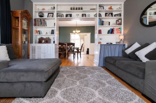 519 Grand Ave, Hackettstown NJ  07840-1119 exterior