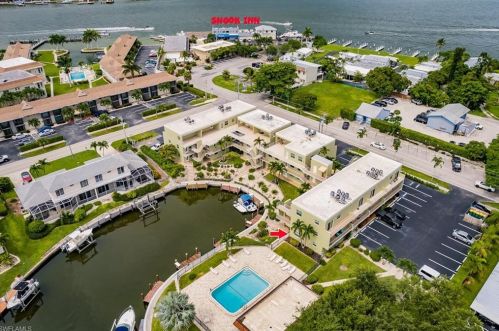 1146 Bald Eagle Dr, Marco Island FL  34145-2105 exterior