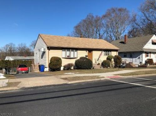 182 Mount Pleasant Ave, West Paterson, NJ 07424-2732