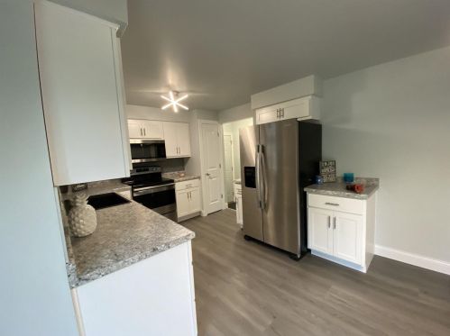 816 Marydale Dr, Green Bay, WI 54313-6922
