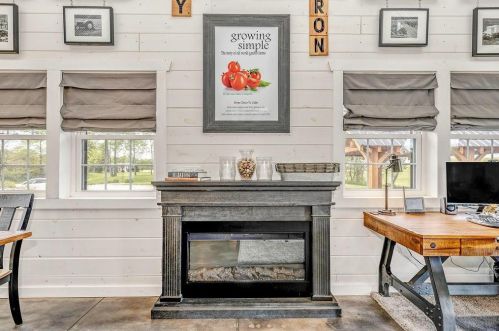 17978 Nashport Rd, Nashport OH  43830-4601 exterior