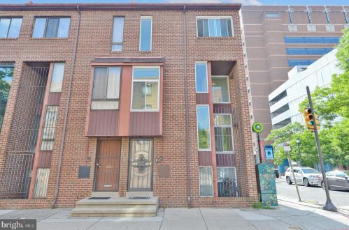 234 9th St, Philadelphia PA  19107-1822 exterior