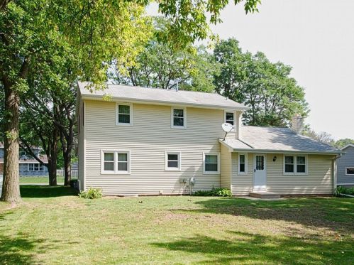 714 Green Valley Ave, Green Bay, WI 54301-1737