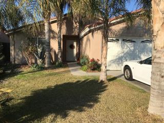 204 Linnell Way, Bakersfield, CA 93307-7704
