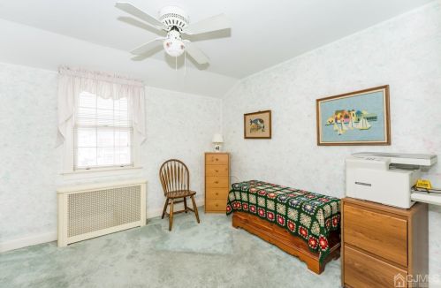 143 High St, Woodbridge NJ  07095-3047 exterior