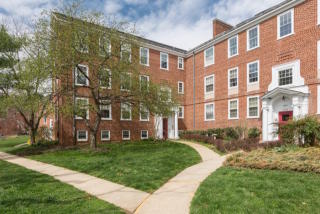 3881 Newark St, Washington, DC 20016-3029