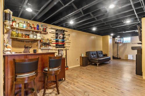 5050 20th St, Milwaukee WI 53233-2506 exterior