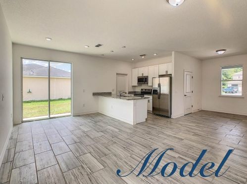 413 Arkansas Ct, Kissimmee, FL 34759-5325
