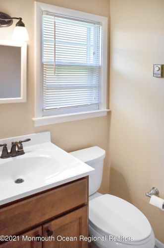 22 Phillips Rd, Bricktown NJ  08724-2441 exterior