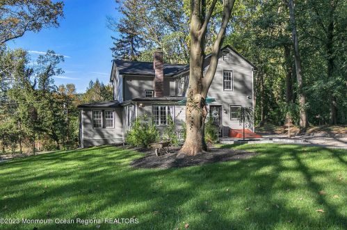 961 Front St, Tinton Falls NJ  07701-5615 exterior