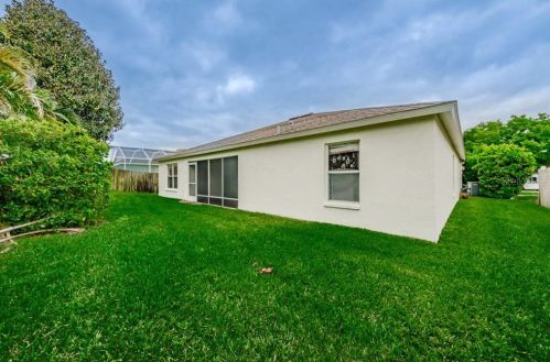 8732 Maple Pond Ct, New Port Richey, FL 34655-5330