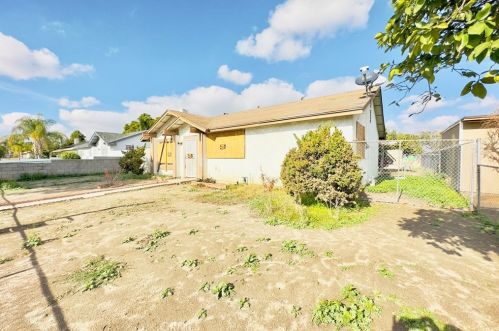 2112 Mill St, San Bernardino, CA 92410-2016