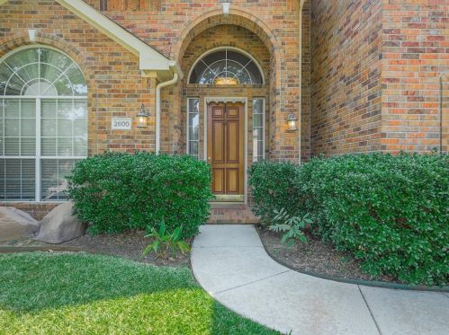2600 Brighton Dr, Lewisville TX  75028-1463 exterior