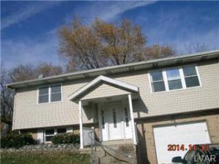 210 Faith Dr, Catasauqua, PA 18032-1318