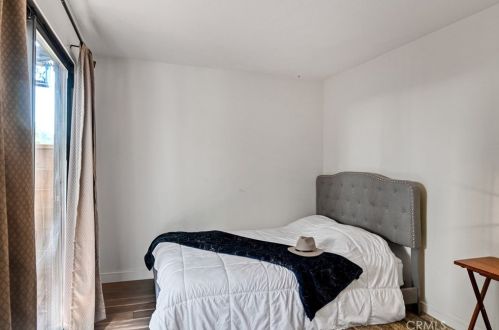 40152 Calle Plana, Santa Clarita CA  91390-1086 exterior