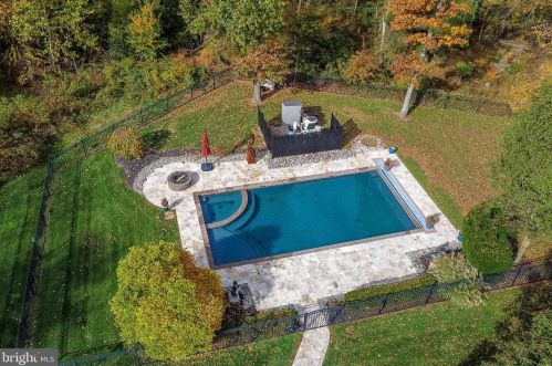 2312 Sandhurst Dr, Jamison, PA 18929-1450