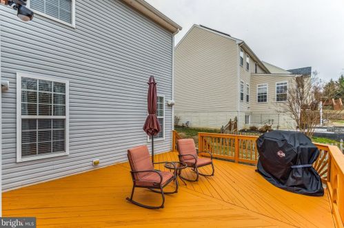 10114 Lees Crossing Ln, Fredericksburg VA  22408-0292 exterior