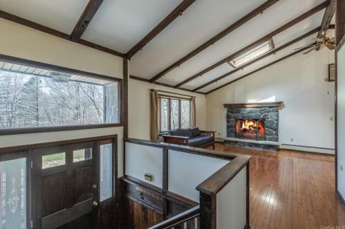 104 Still Rd, Poughquag NY  12570-5045 exterior