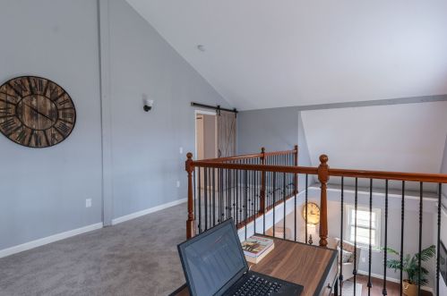 2 Butterfield Ln, Stratham NH  03885-2344 exterior