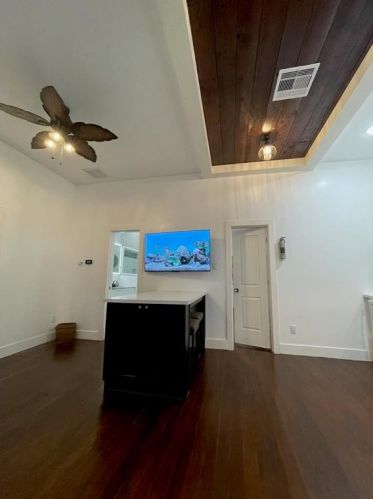 1808 20 St, Galveston TX 77550-8197 exterior