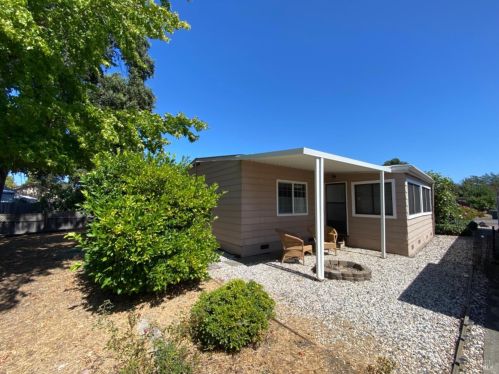 120 Westgate Cir, Santa Rosa CA  95401-9021 exterior
