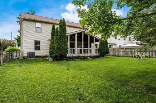 2101 Dunkeld Dr, Darbydale, OH 43123-1035
