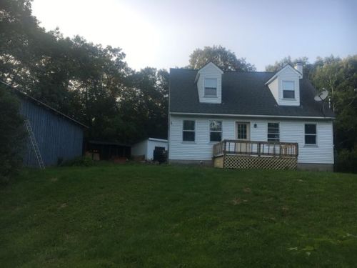 85 Old Rd, Cropseyville, NY 12052-2704