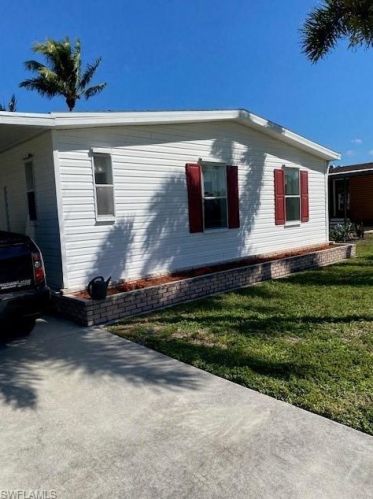 222 Riverwood Rd, Naples, FL 34114-3938