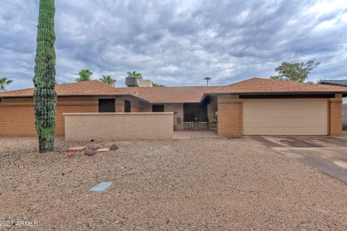 4120 Woodridge Dr, Glendale, AZ 85308-4016