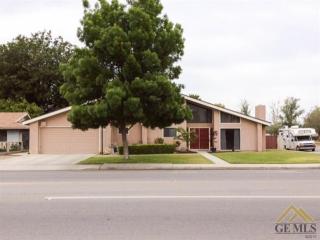 1900 Poso Dr, Pond, CA 93280-2526