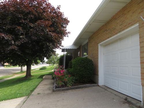 4860 Ridgewood Rd, Springfield, OH 45503-5942