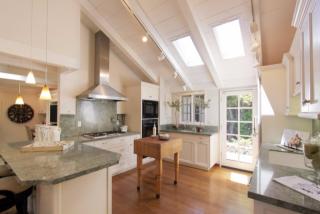 2323 Webster St, Palo Alto CA  94301-4056 exterior
