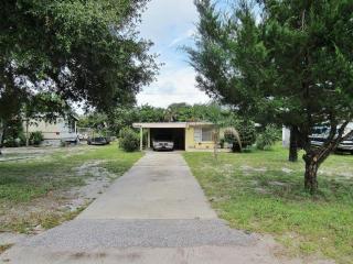 1610 Pinecrest Ct, Cocoa, FL 32922-5412