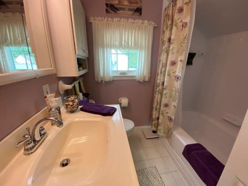 28 Bentley Ave, Greenville PA  16125-1847 exterior