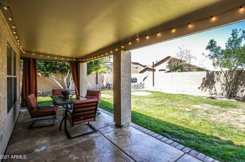 1434 Spur Ave, Gilbert AZ  85296-1946 exterior