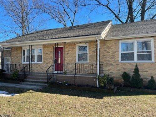601 2nd Ave, Roselle, NJ 07203-1503